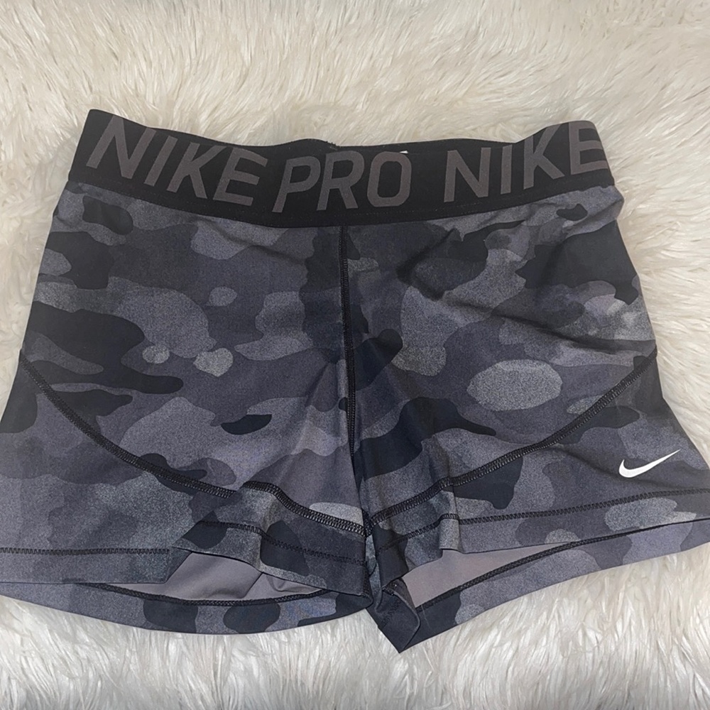 NIKE PRO SPANDEX SHORTS